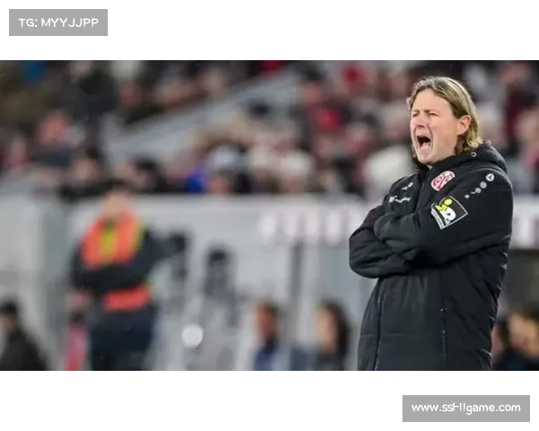 美因茨主帅亨里克森因球队垫底遭解雇，U23教练霍夫曼临时接手