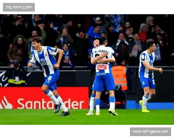 沃尔夫斯堡vs圣保利：保级队对决，防守反击定生死